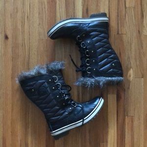 Big Girl’s Snow boots, Black, Size 6.5